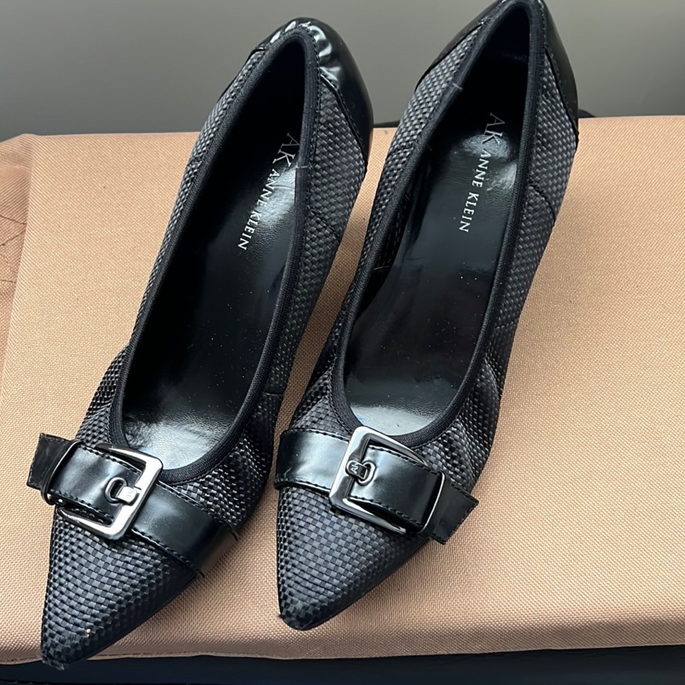 Anne Klein black heels